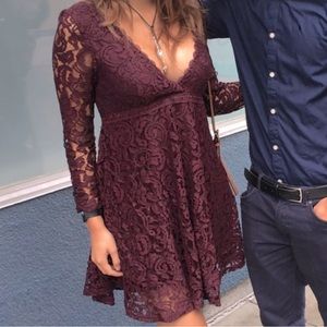 NWT Kimchi Blue burgundy lace long sleeve mini dress size 4